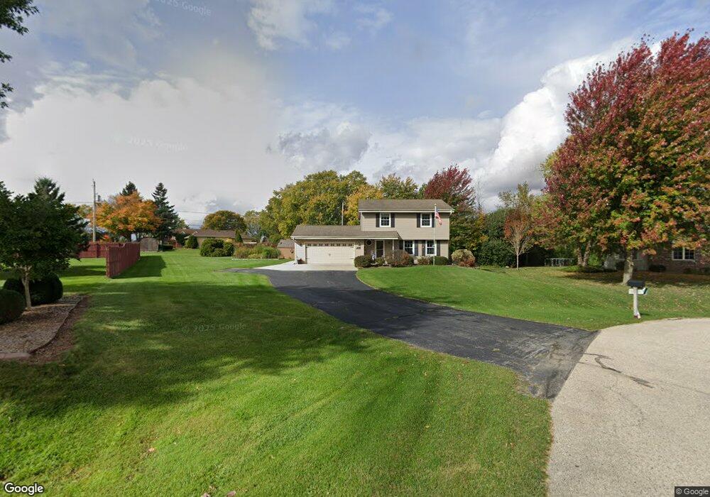 W151N7165 Plainview Dr, Menomonee Falls, WI 53051 - photo 1