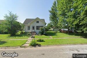707 Nash St, Aplington, IA 50604