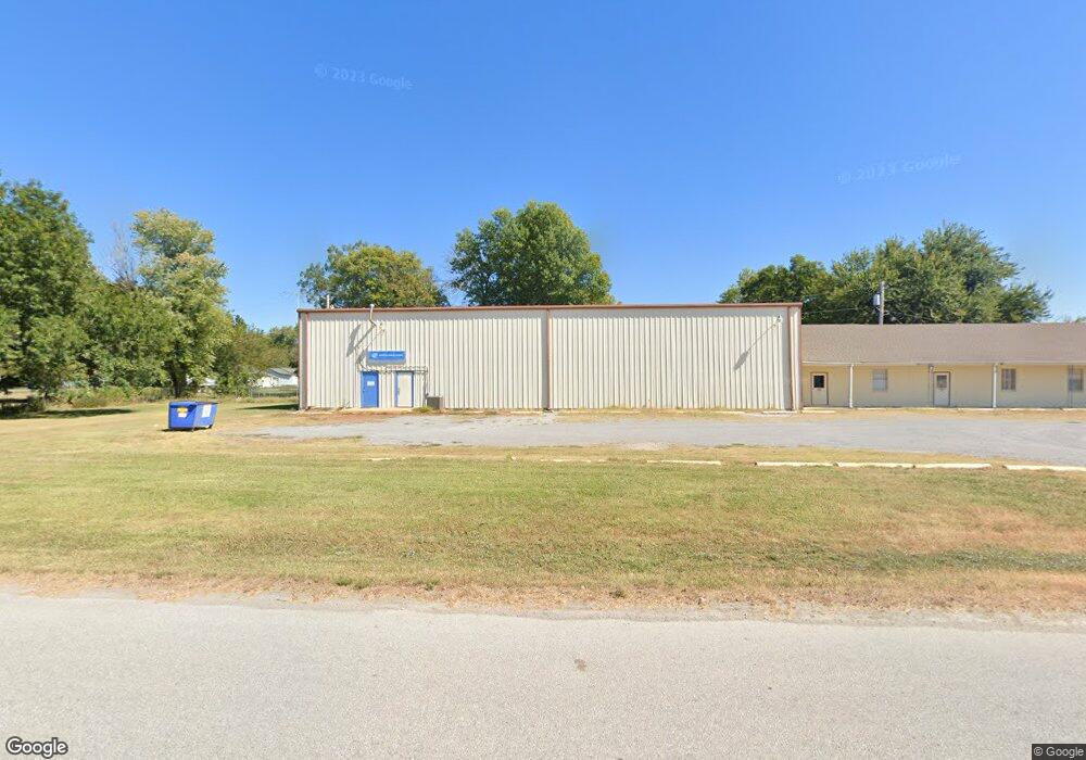 323 N Adair St, Pryor, OK 74361 - photo 1