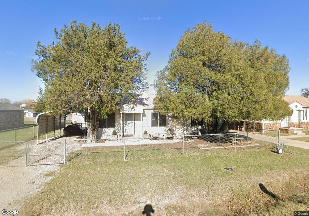 204 Choctaw St, Henryetta, OK 74437 - photo 1