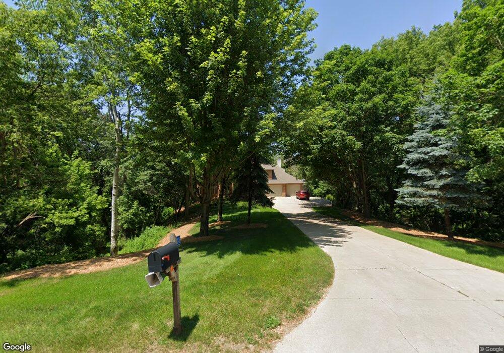 4208 Northfork Dr, Cedar Rapids, IA 52403 - photo 1