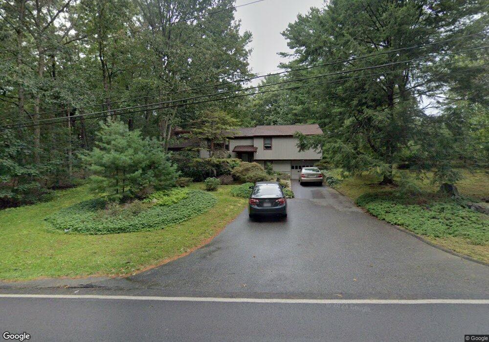 31 West St, Medfield, MA 02052 - photo 1