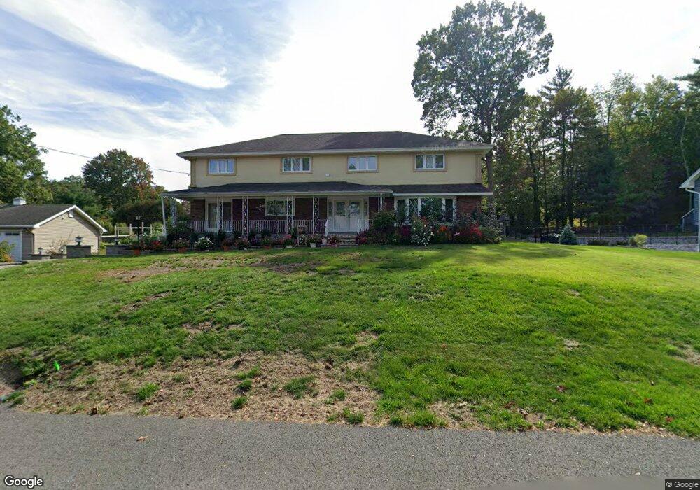 5 Oaktree Ln, Schenectady, NY 12309 - photo 1