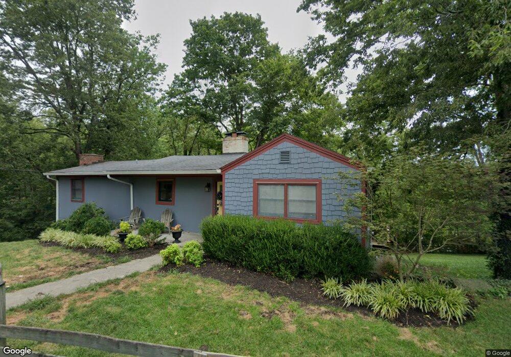 305 Gwinn Island Cir, Danville, KY 40422 - photo 1