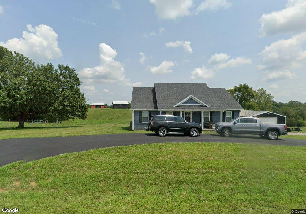 447 Oakland Ln, Harrodsburg, KY 40330 - photo 1