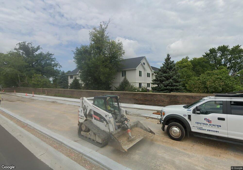 860 17th St SE, Cedar Rapids, IA 52403 - photo 1