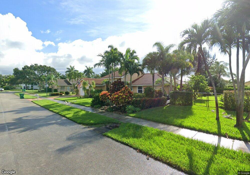 1630 SW 105th Ln, Davie, FL 33324 - photo 1