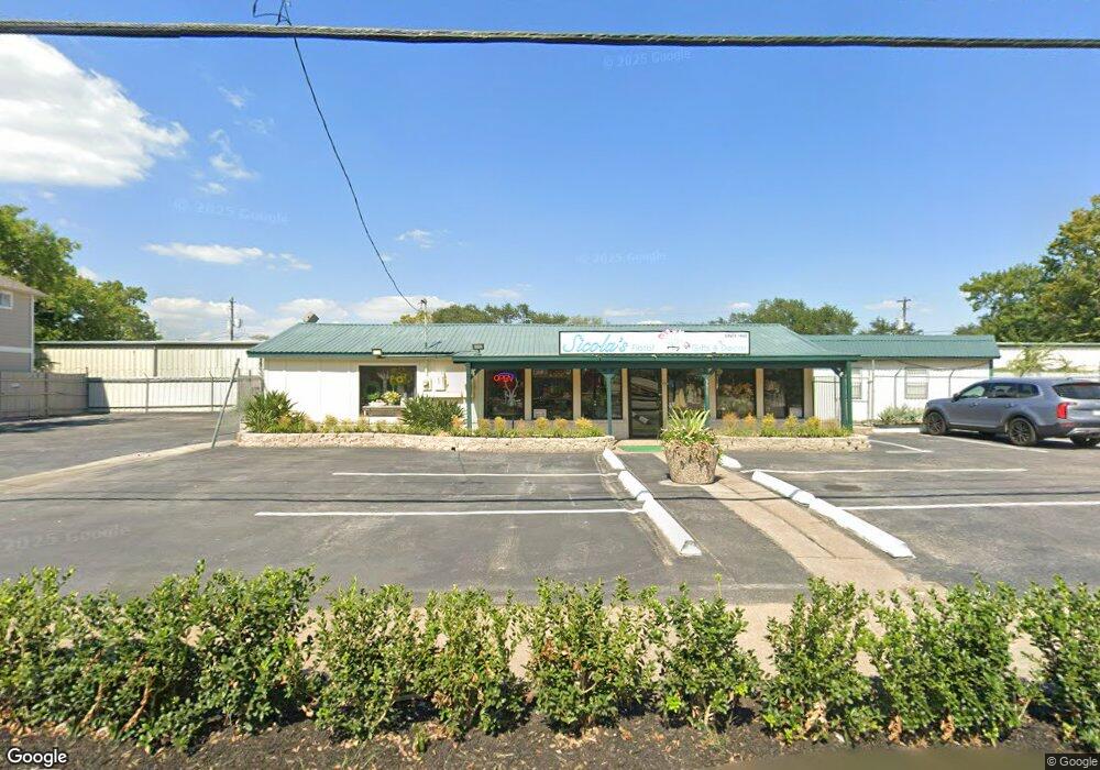 5616 Pinemont Dr, Houston, TX 77092 - photo 1