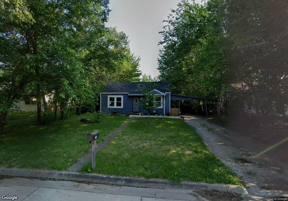 907 SE Pinecrest Dr, Topeka, KS 66605 - photo 1