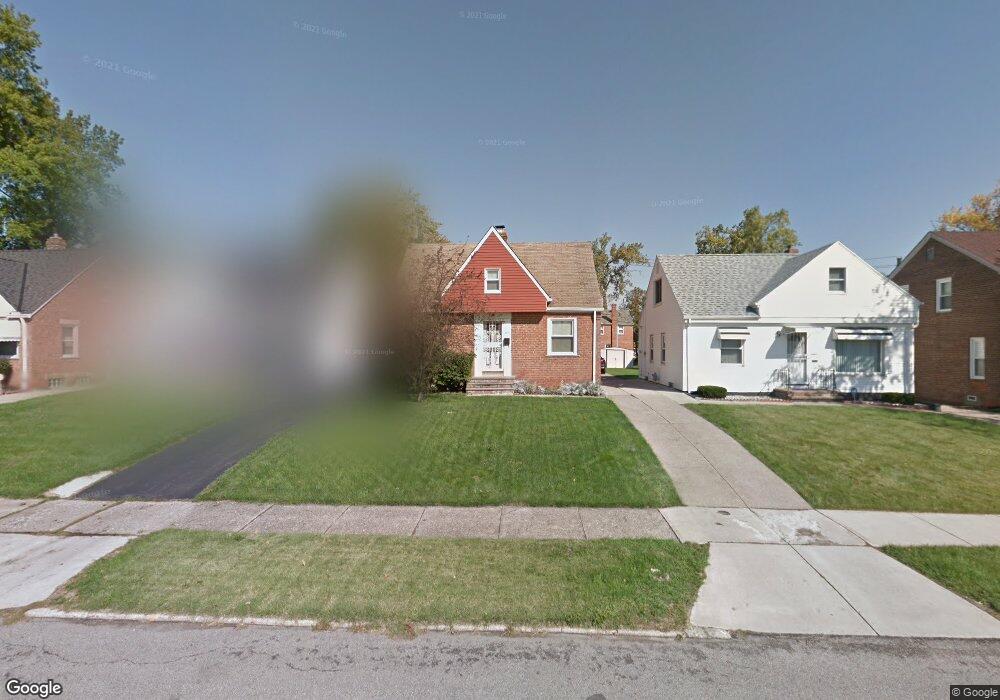 21519 Clare Ave, Maple Heights, OH 44137 - photo 1