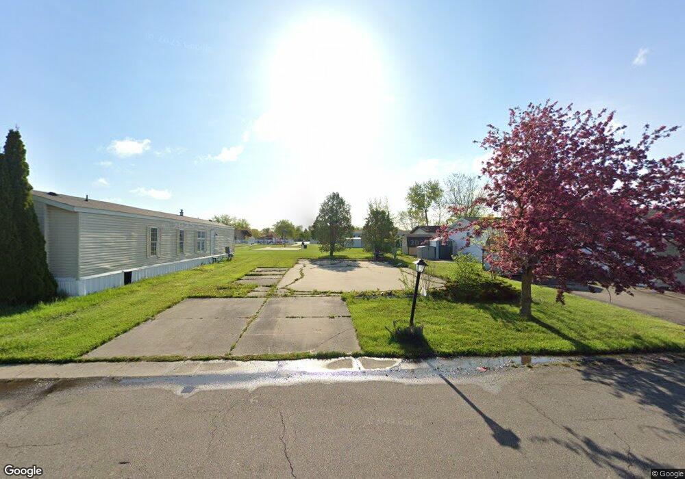 218 Revolution Ln, Flint, MI 48507 - photo 1