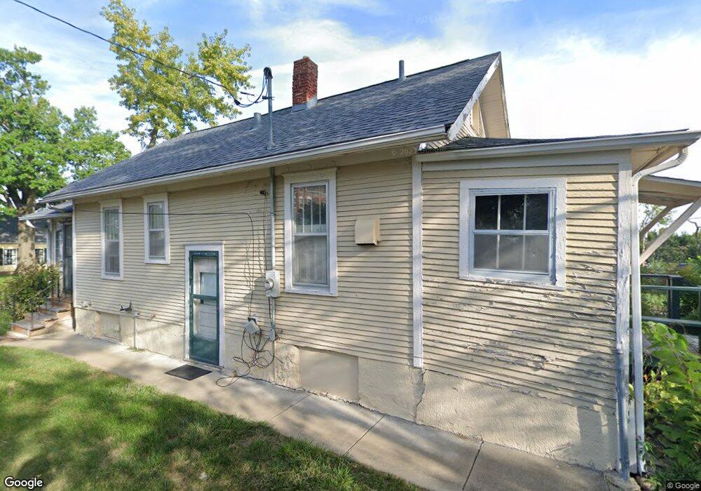 219 12th St NW, Cedar Rapids, IA 52405 - photo 1