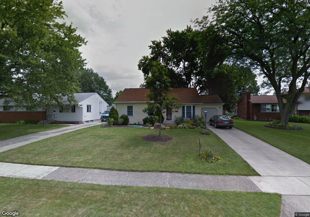 4456 Blythe Rd, Columbus, OH 43224 - photo 1