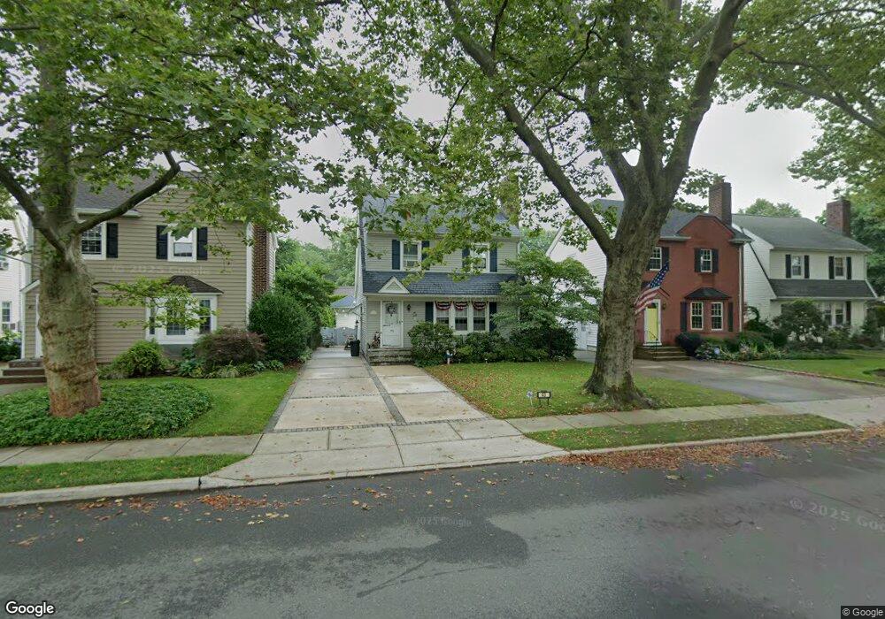 43 Cambridge Ave, Garden City, NY 11530 - photo 1