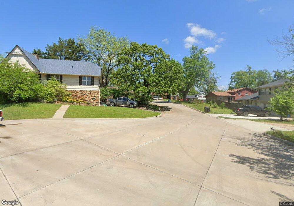 5820 S 32nd West Place, Tulsa, OK 74107 - photo 1