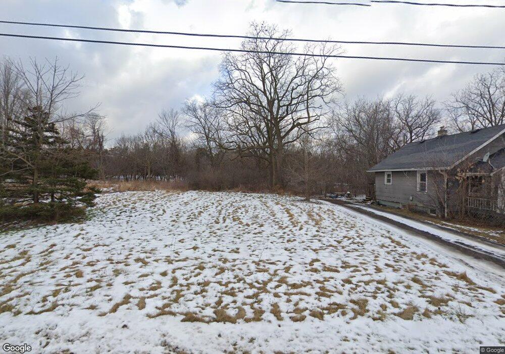 808 Kummer St, Flint, MI 48503 - photo 1