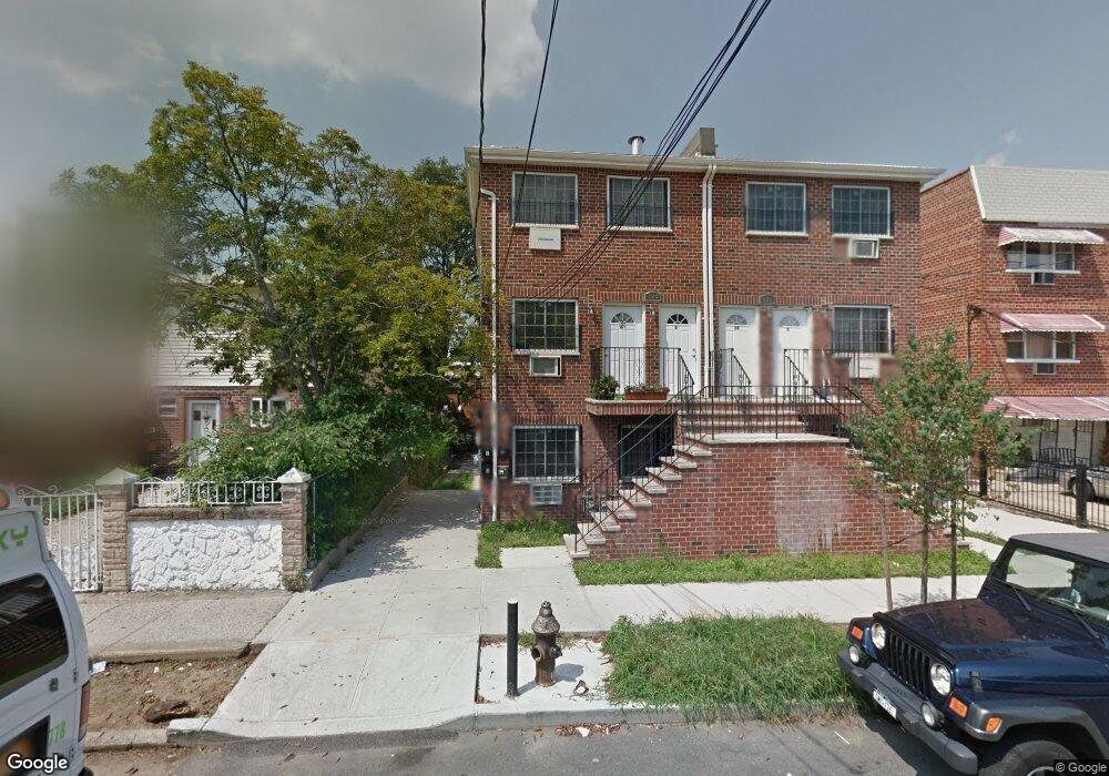 529 Thieriot Ave, Bronx, NY 10473 - photo 1
