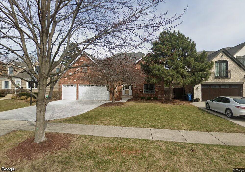 949 S Mitchell Ave, Elmhurst, IL 60126 - photo 1