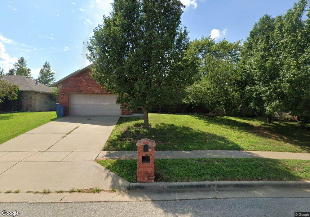 587 S Canterbury Ln, Nixa, MO 65714 - photo 1