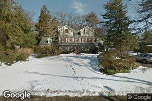 15 Central Dr, Port Washington, NY 11050