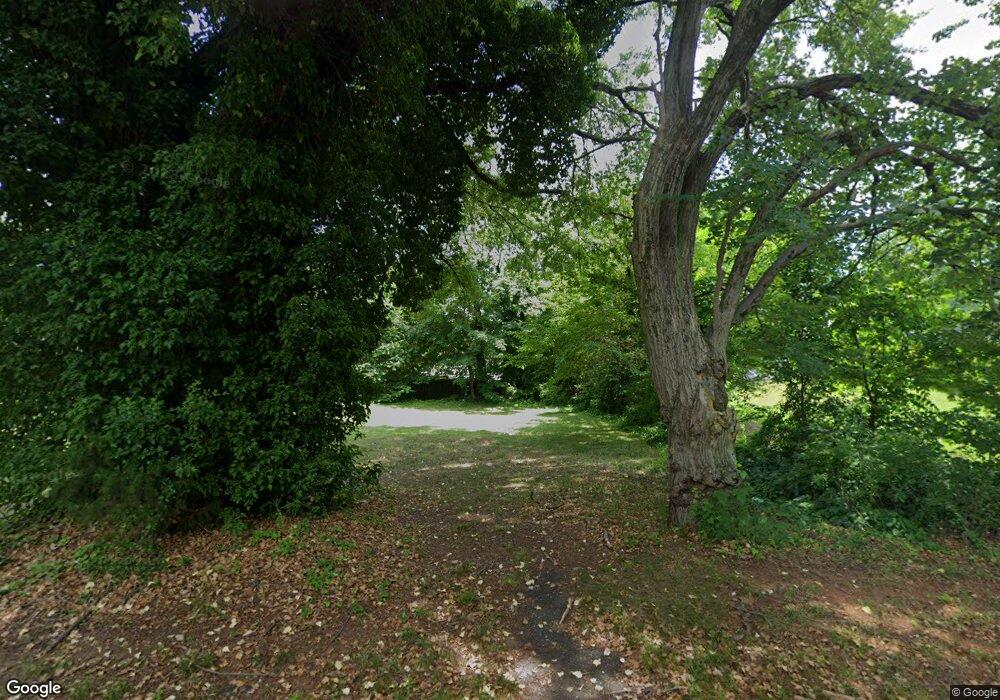 923 S Meeting St, Statesville, NC 28677 - photo 1