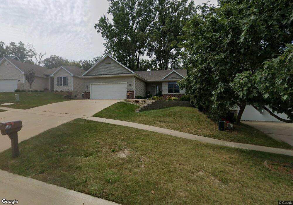 1327 34th St SE, Cedar Rapids, IA 52403 - photo 1