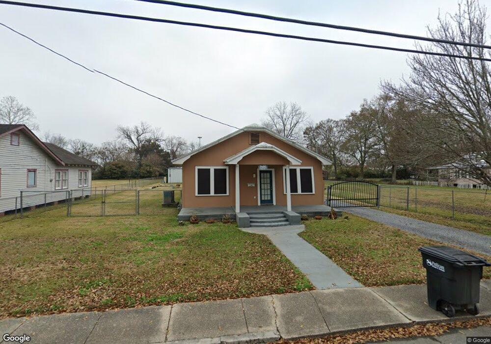825 S Iberia St, New Iberia, LA 70560 - photo 1