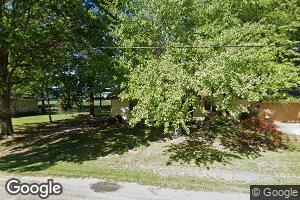 706 S Iowa St, Ashmore, IL 61912