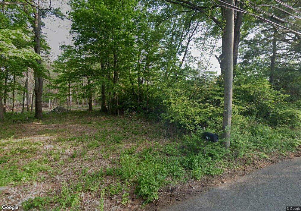 562 Hoydens Ln, Fairfield, CT 06824 - photo 1