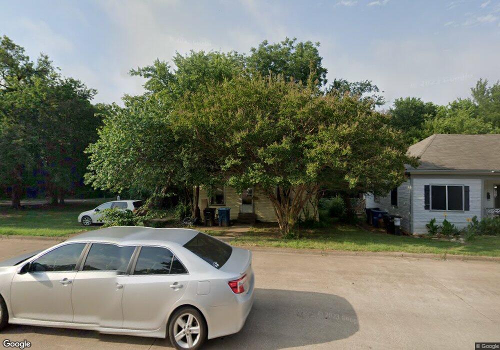 1404 W Crawford St, Denison, TX 75020 - photo 1