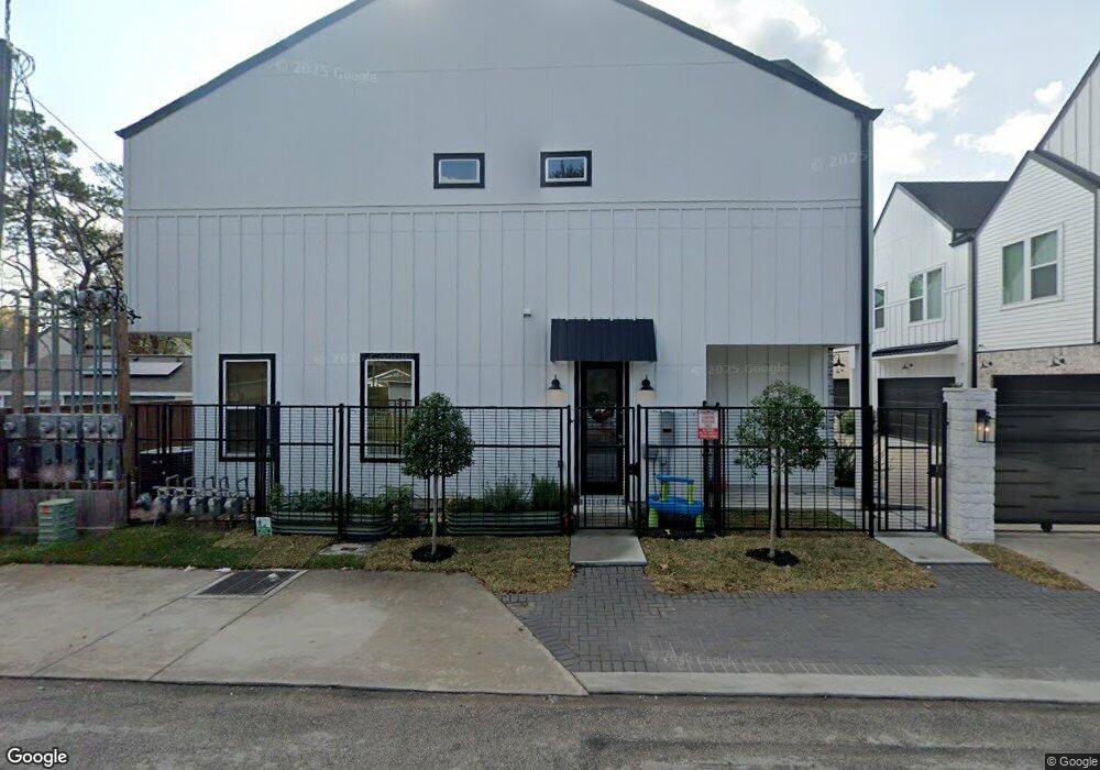 815 Martin St, Houston, TX 77018 - photo 1