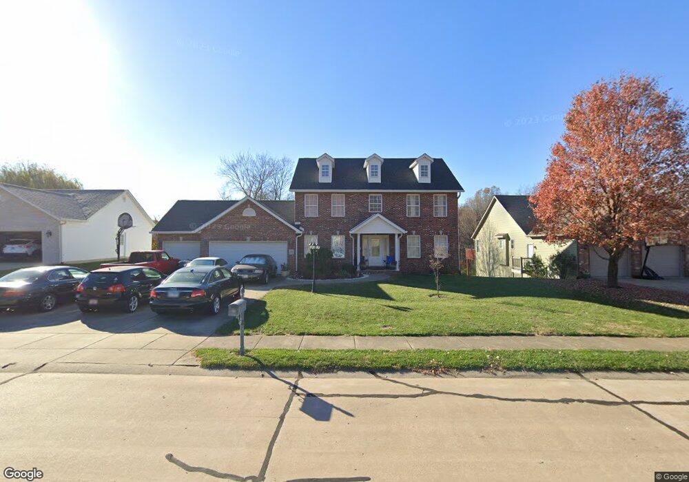 709 Birch Ln, Maryville, IL 62062 - photo 1