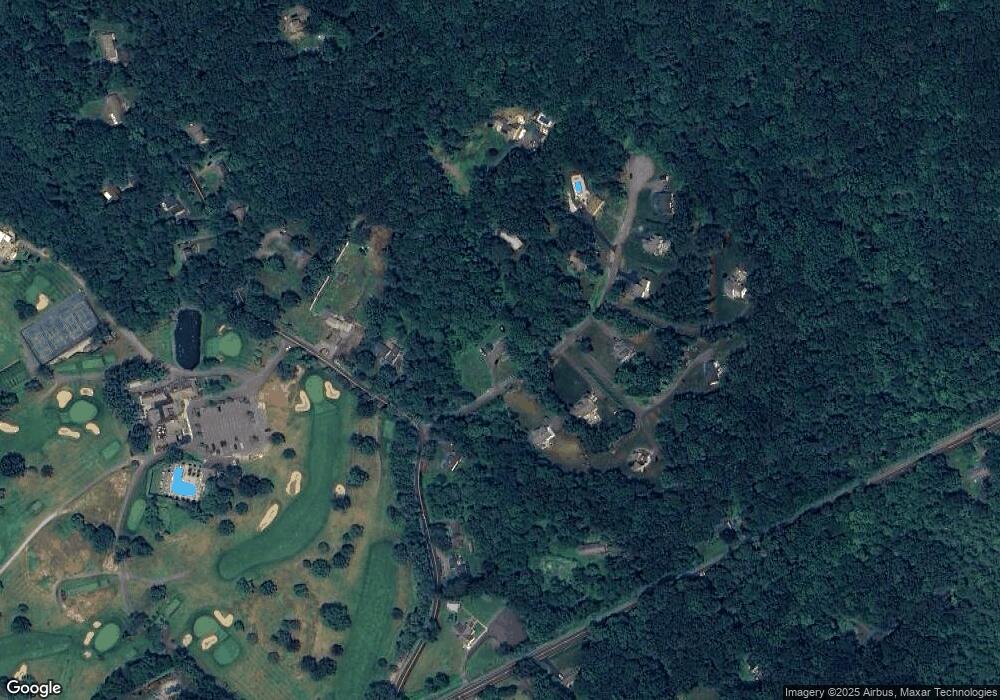 64 Robin Hill Rd, Newtown, CT 06470 - photo 1