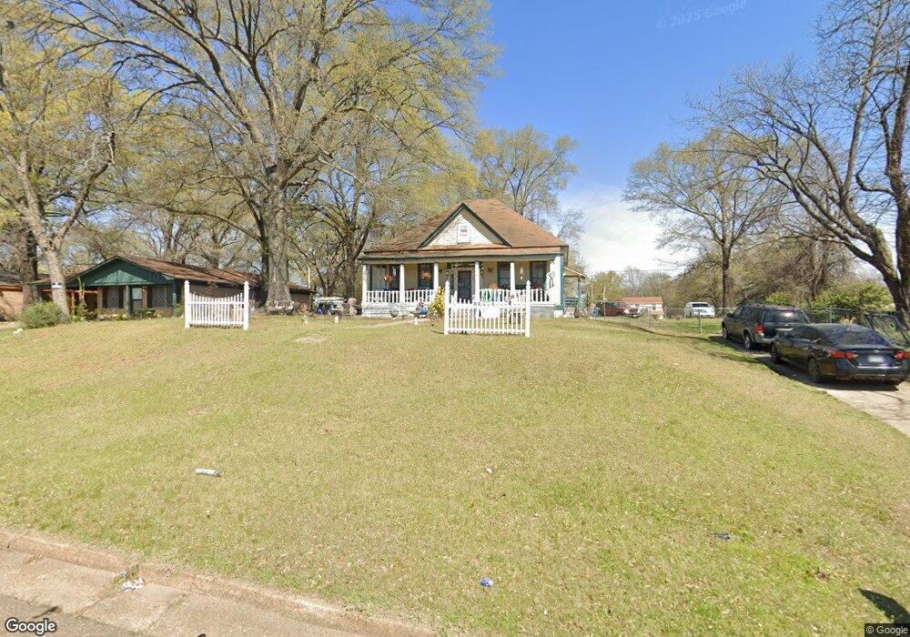 1914 W 13th St, Texarkana, TX 75501 - photo 1