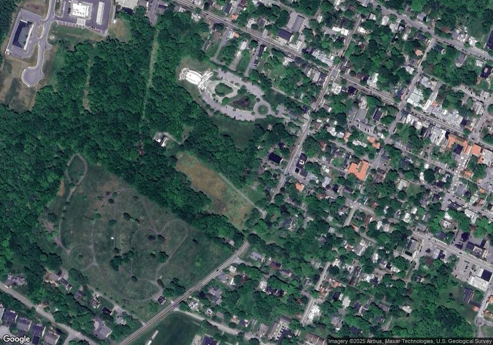 304 E Washington St, Shepherdstown, WV 25443 - photo 1