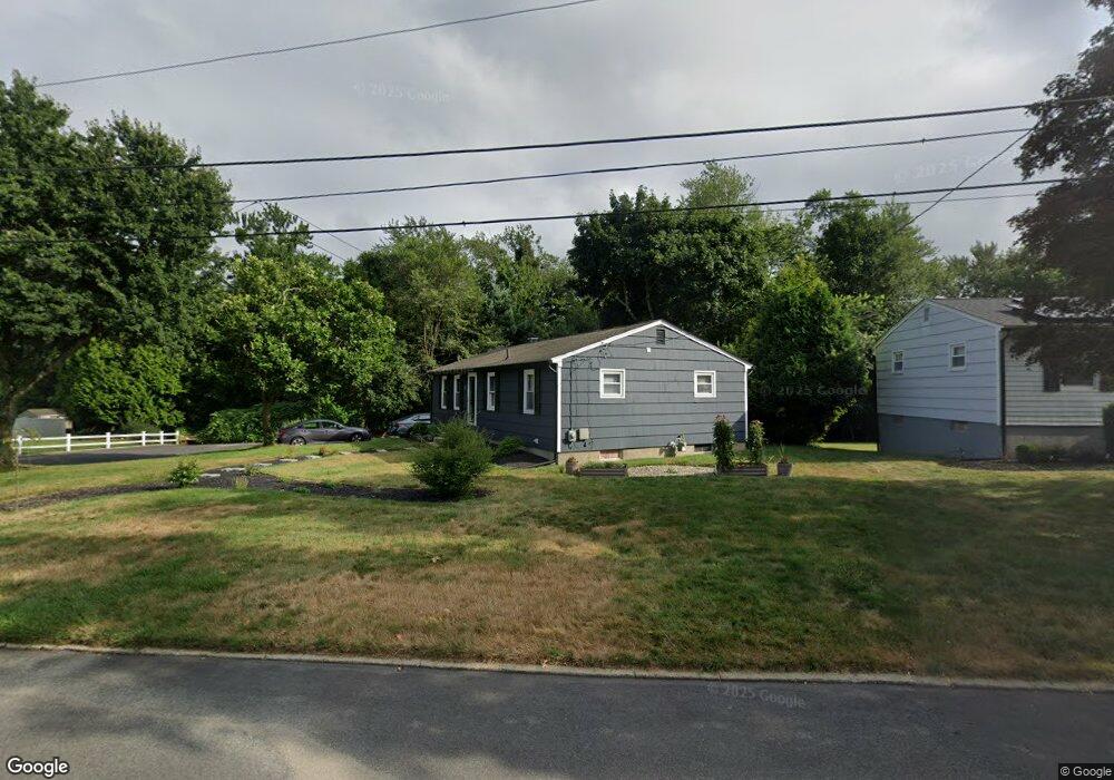 84 Hollow Tree Dr, Cranston, RI 02920 - photo 1