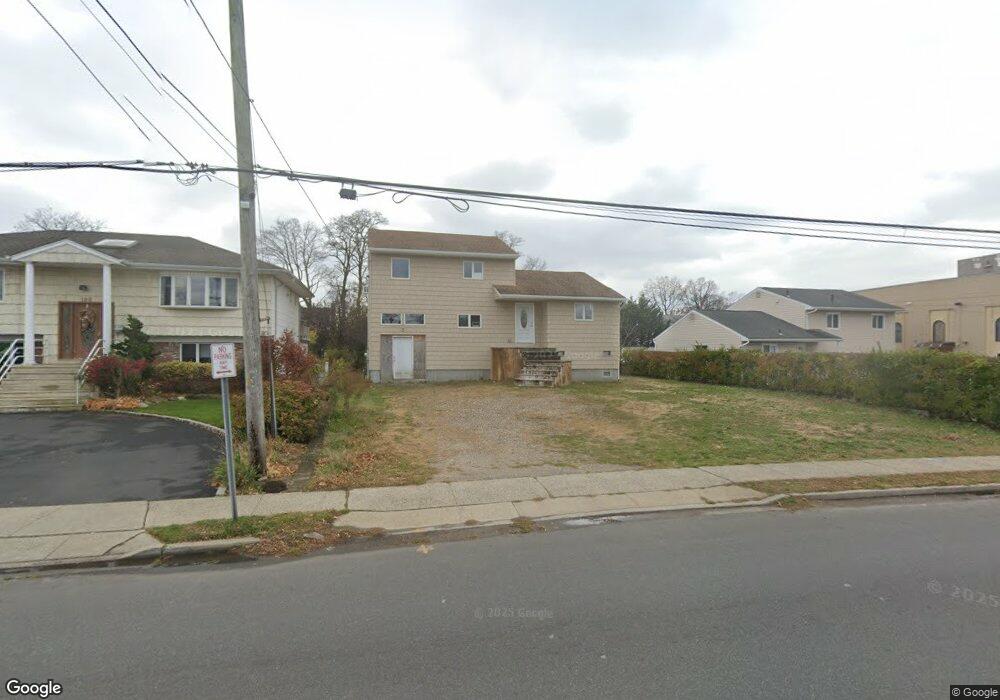 176 Waukena Ave, Oceanside, NY 11572 - photo 1