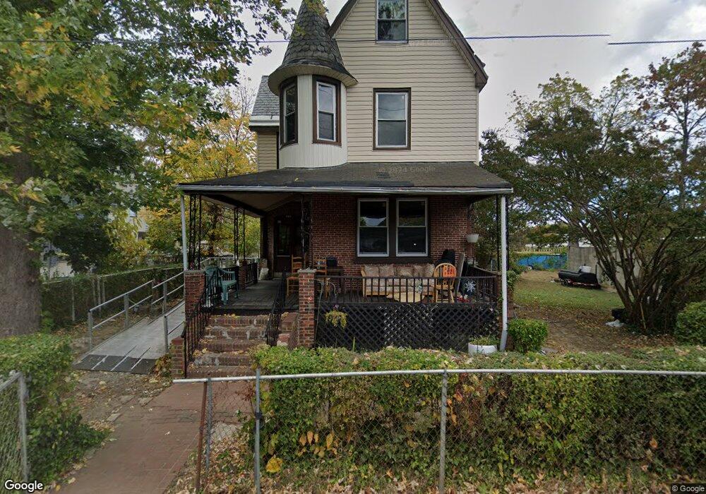 213 E Providence Rd, Lansdowne, PA 19050 - photo 1