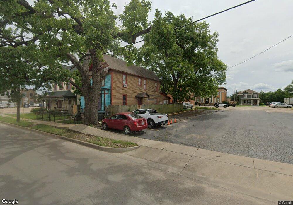 203 N Anglin St, Cleburne, TX 76031 - photo 1