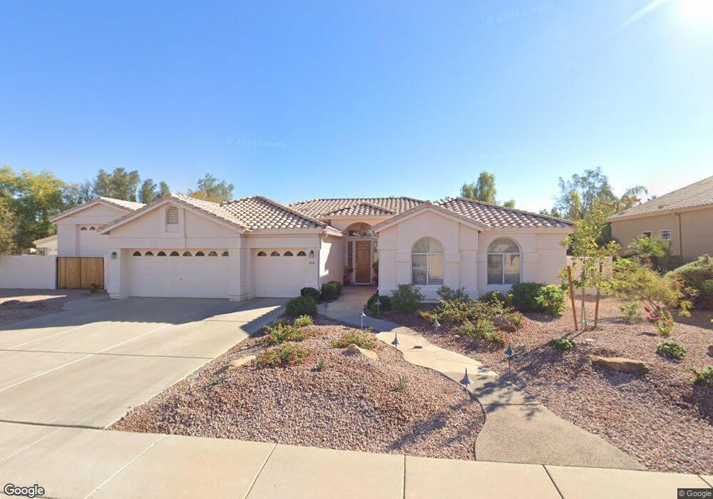 215 S Joan Ln, Gilbert, AZ 85296 - photo 1