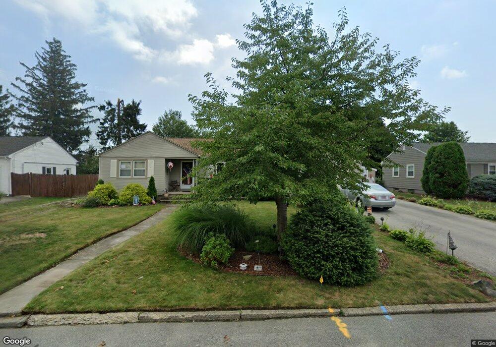 40 Glen View Dr, Cranston, RI 02920 - photo 1