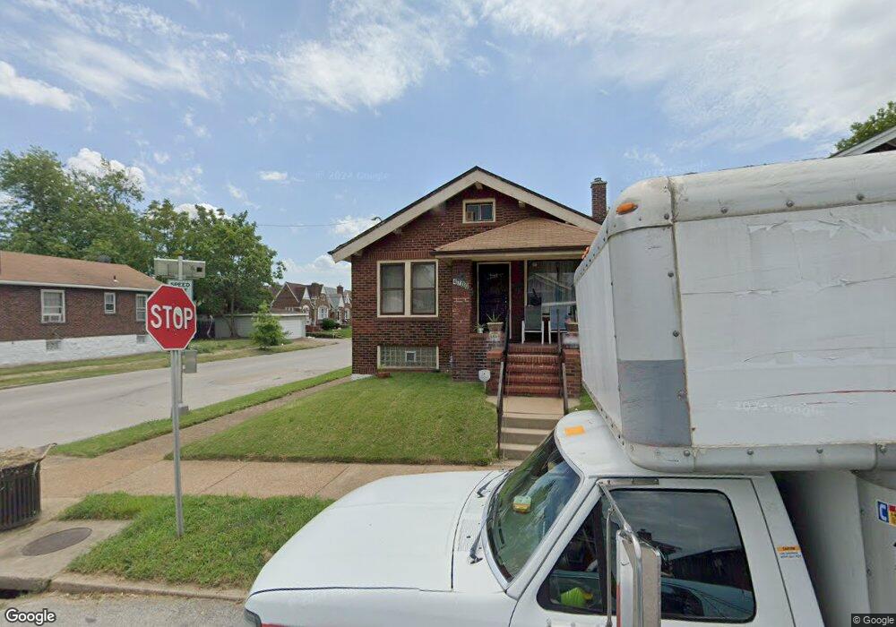 4700 Farlin Ave, Saint Louis, MO 63115 - photo 1