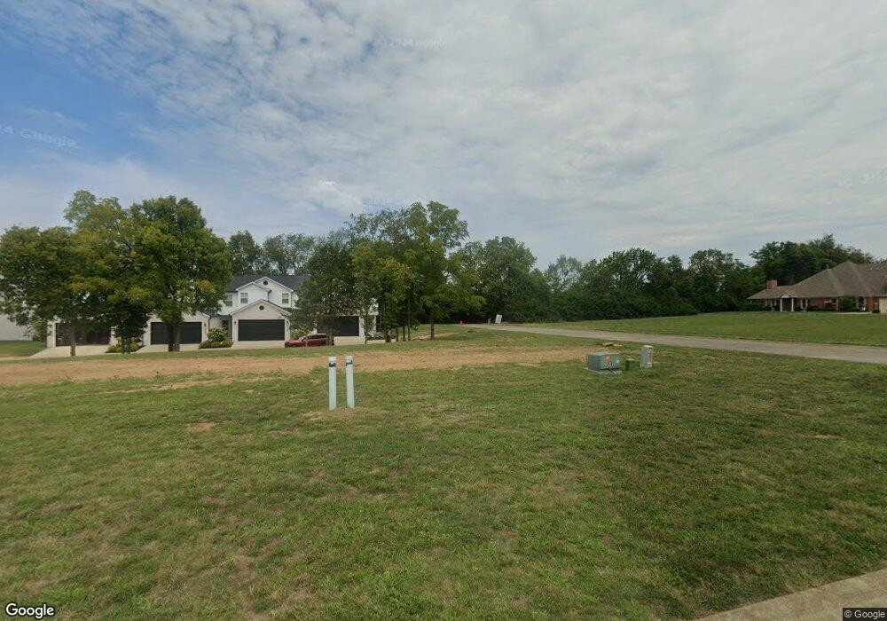 206 Sugartree Ln, Versailles, KY 40383 - photo 1