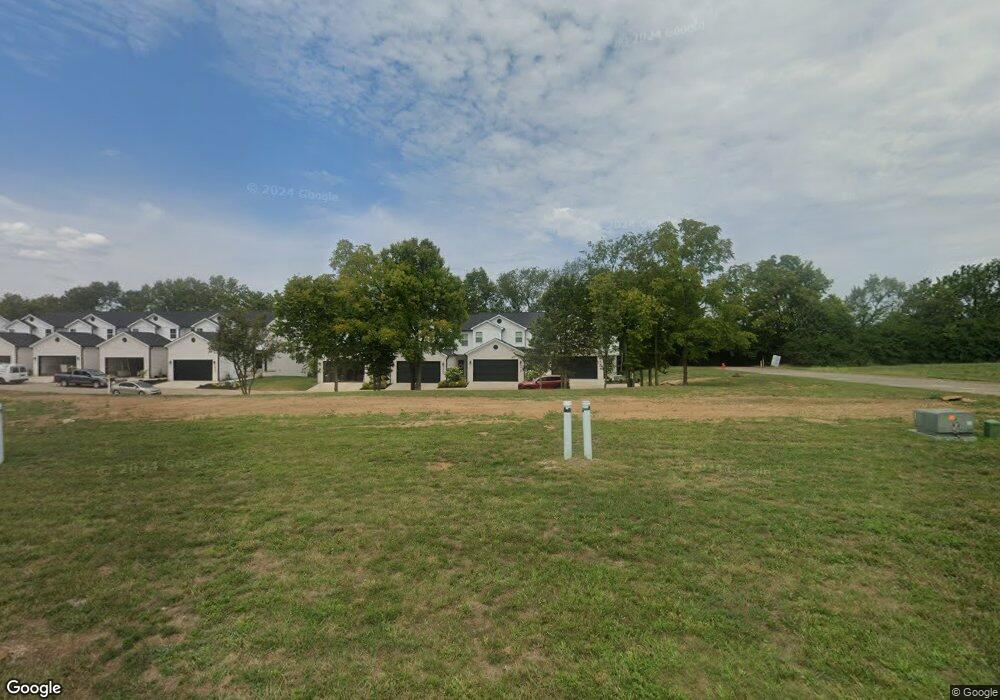 208 Sugartree Ln, Versailles, KY 40383 - photo 1