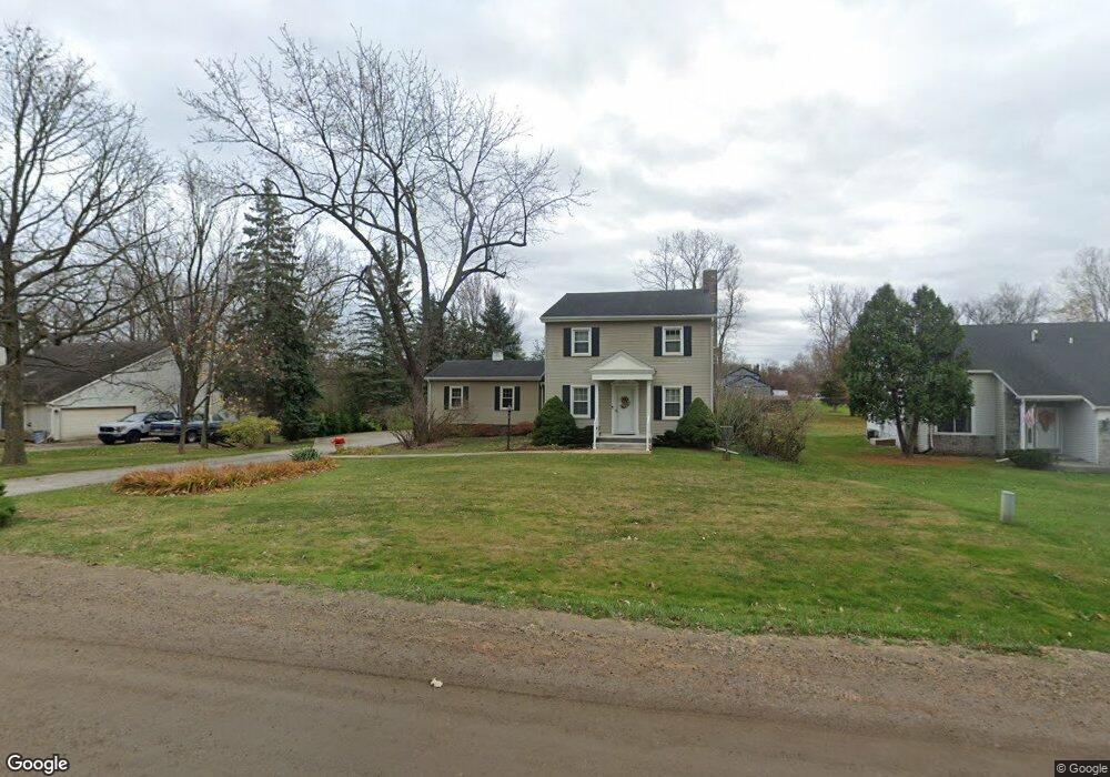 5771 Coomer Rd, West Bloomfield, MI 48324 - photo 1