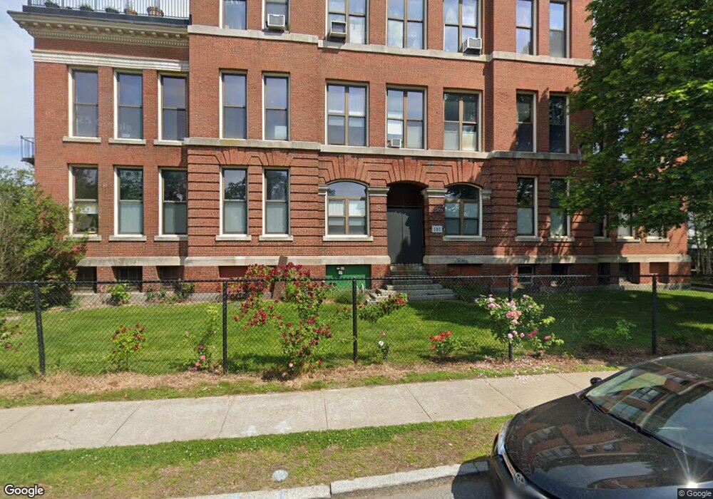 101 Regent Ave unit 8, Providence, RI 02908 - photo 1