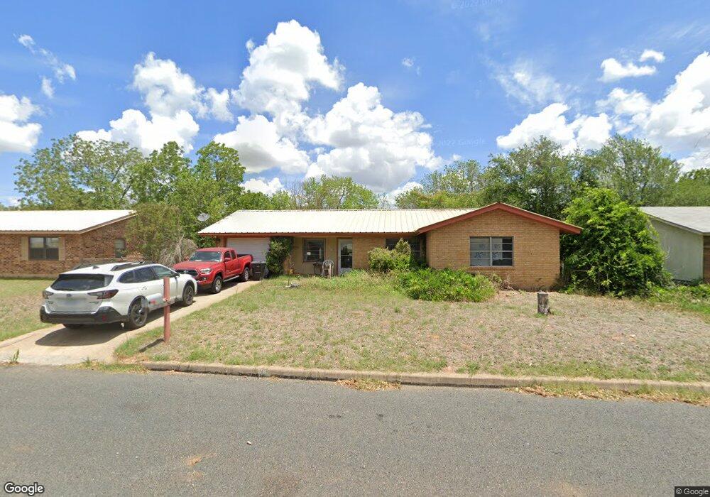 106 W Nimitz St, Fredericksburg, TX 78624 - photo 1