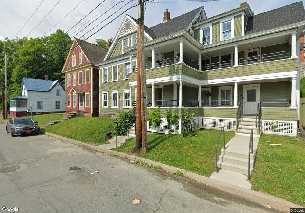 439 Pearl St, Saint Johnsbury, VT 05819 - photo 1