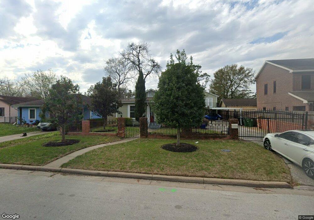 4301 Edison St, Houston, TX 77009 - photo 1