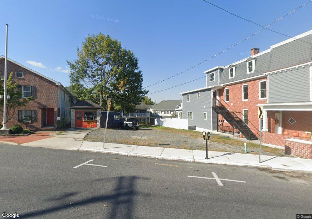 537 Baltimore St unit 4, Gettysburg, PA 17325 - photo 1